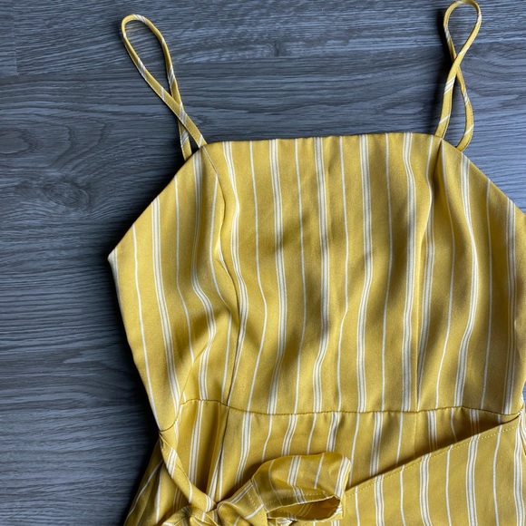 Superdown - Ashleigh Wrap Tie Dress - Picture 5 of 5